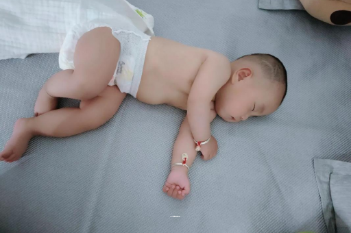 台州宝宝发烧可以喝牛奶吗